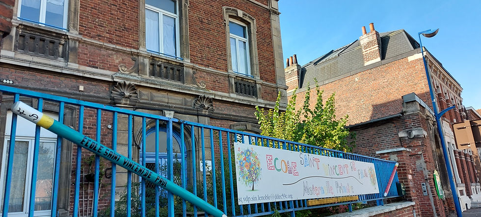 Extérieur de l'école