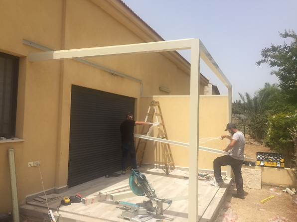 פרגולה אלומיניום עמודים