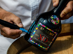 St-Rémy unveils a new limited-edition bottle designed by French Artist Lucas Beaufort