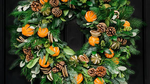 A Celebration of Sustainability and Elegance: Larry Walshe's Bloom Christmas Wreath Collection 2024