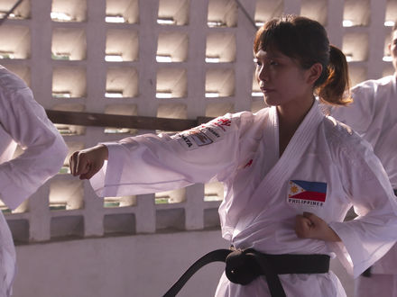 ９月１日（日）世界はTokyoをめざす『祖国 日本と闘う〜フィリピン女子空手』