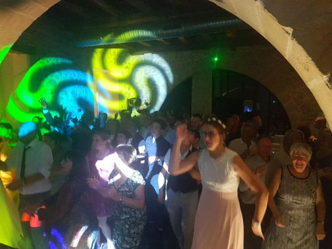 Mariage de Sandrine & Johann

« Chartreuse de Pomier »

Samedi 21 septembre 2019

www.animusik.c