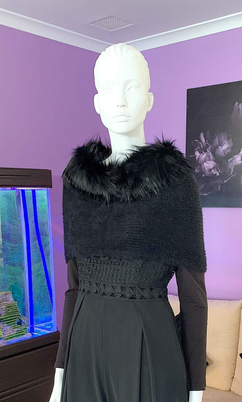 Thumbnail: Shawl Fur cape