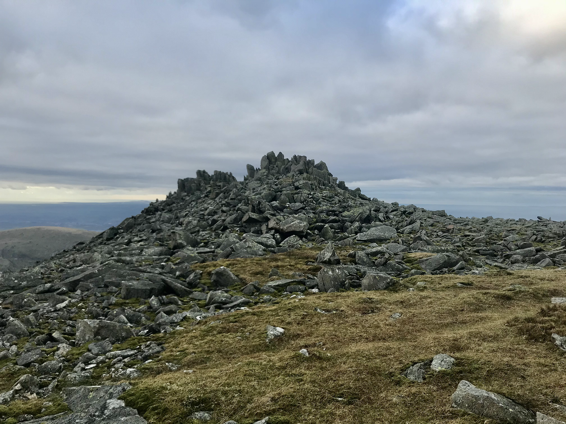 Sub top of Llwytmor.