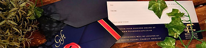 Gift vouchers for christmas and birthdays at Hounds. The UKs top rated best immersive company. Home of the best escape room in the UK. Top things to do for family, friends, couples, hen, stag and corporate teambuilding. Based in Crawley, West Sussex, near to Gatwick, London and Brighton. 