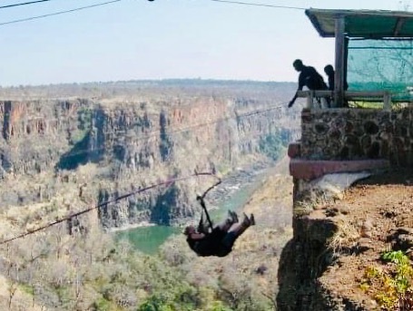 Tandem Gorge Swing, Zambia