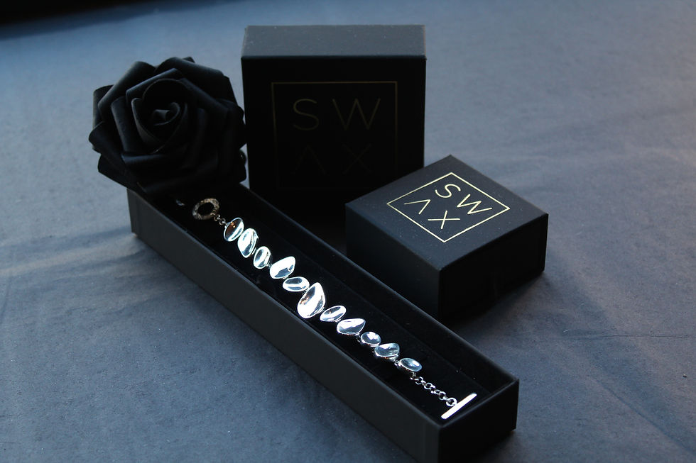 Thumbnail: Designer Teardrop Polished Bracelet