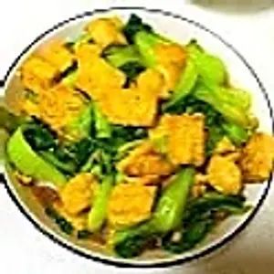 X11. Gebratene Tofu und Shanghai Pakchoi /Stir fried tofu and Shanghai pak choi /青菜豆腐