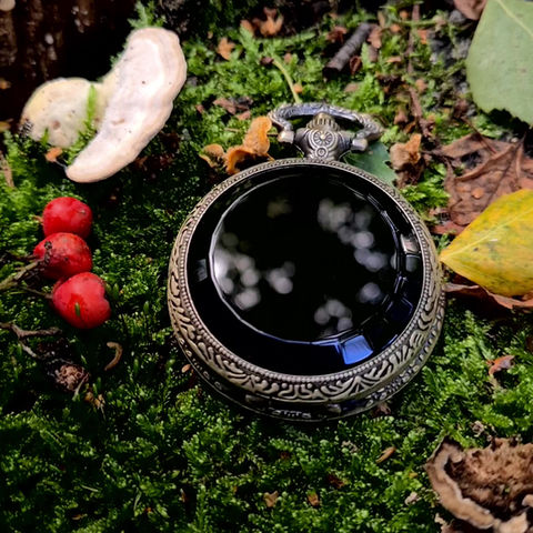 Thumbnail: Travelers Scrying Mirror 