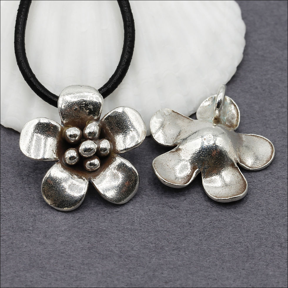 Thumbnail: HP147 ~ Hill Tribe Silver Flower Pendant ~ Package of 1