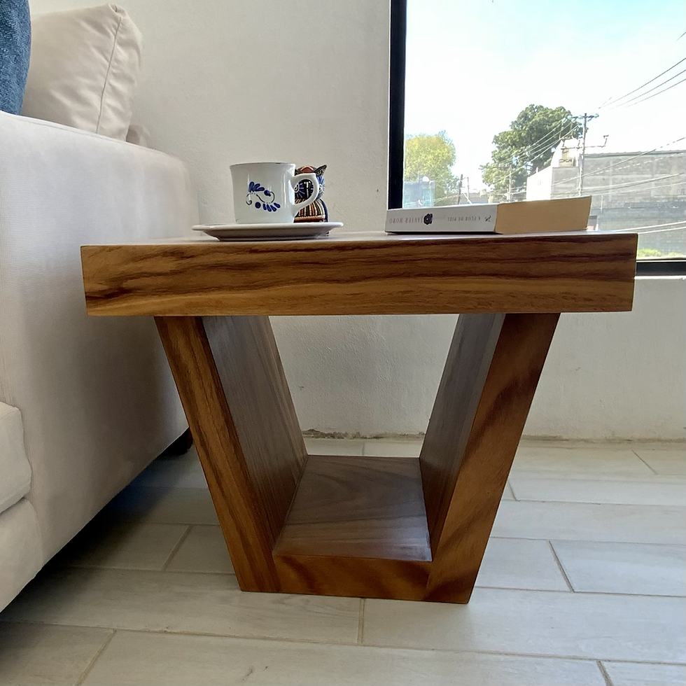 Mesa lateral Balam Parota