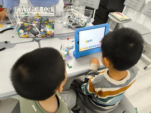 Why Kids Love WCDC’s LEGO Class: Creativity, Collaboration & Real Engineering Skills