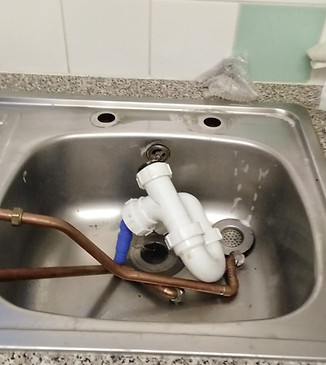 kitchen tap2-1.jpg
