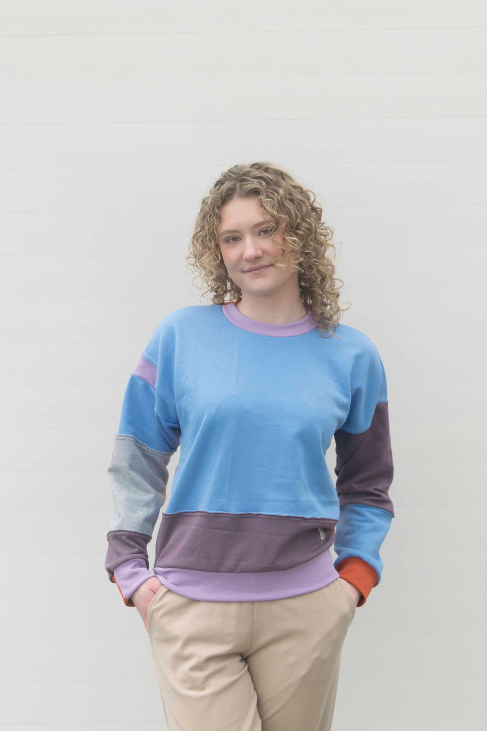 een fijne sweater in hele frisse kleuren ideaal voor het voorjaar