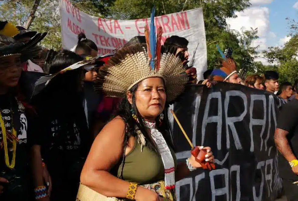 Kerexu Yxapyry, one of the Guarani leaders marching at the Free Land Camp (ATL) in 2022. © Grace lara Souza