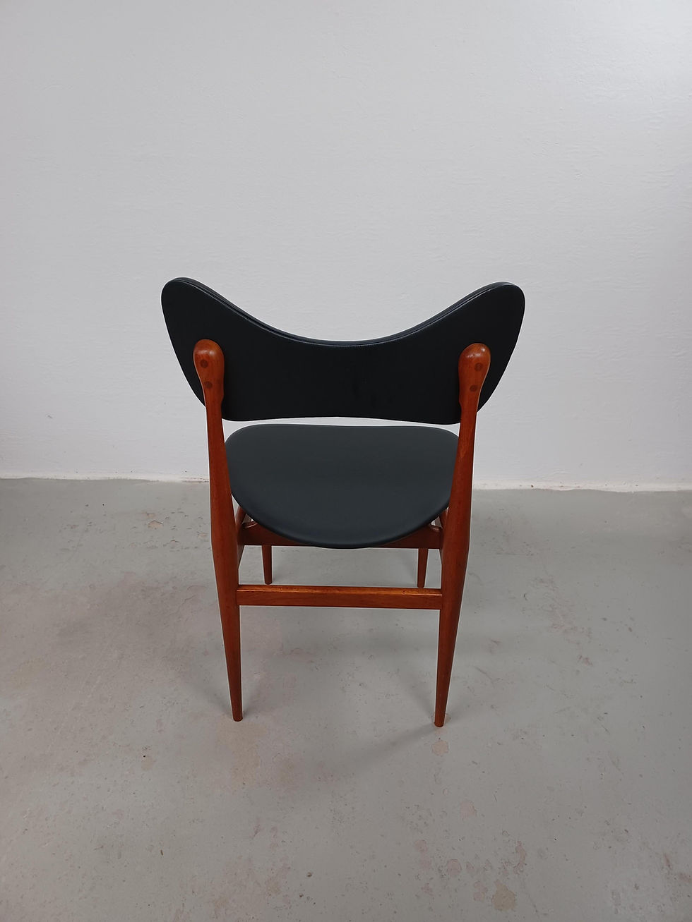 Thumbnail: 1960's Inge & Luciano Rubino Butterfly Teak Side Chair by Sorø Stolefabrik