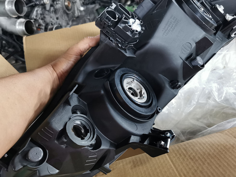 Thumbnail: 2007-2008 Honda Civic FD Type R dark lens Headlamp. OEM