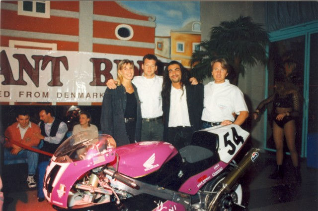Barry Rivellini team Rumi.jpg