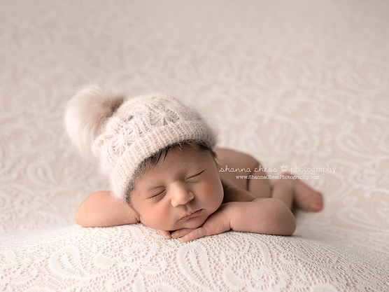 Eugene Oregon Newborn Photographer: Welcome Elena!