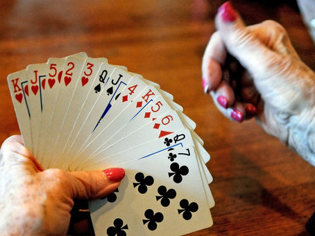 Alzheimer: Jogos, trabalhos manuais e outras atividades podem proteger cérebro do envelhecimento