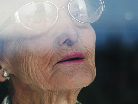 Alzheimer: causa pode ter sido encontrada (na nossa boca)