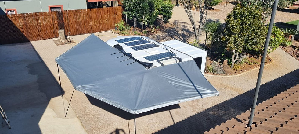 Miniaturbild: Quick Pitch Weathershade MAXX 2,6m x6 Freitragende 270grad Markise