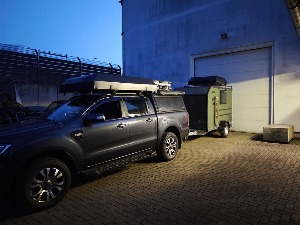 Miniaturbild: Everest Mini-Camp Hybrid Transport und Wohn-Anhänger Camper
