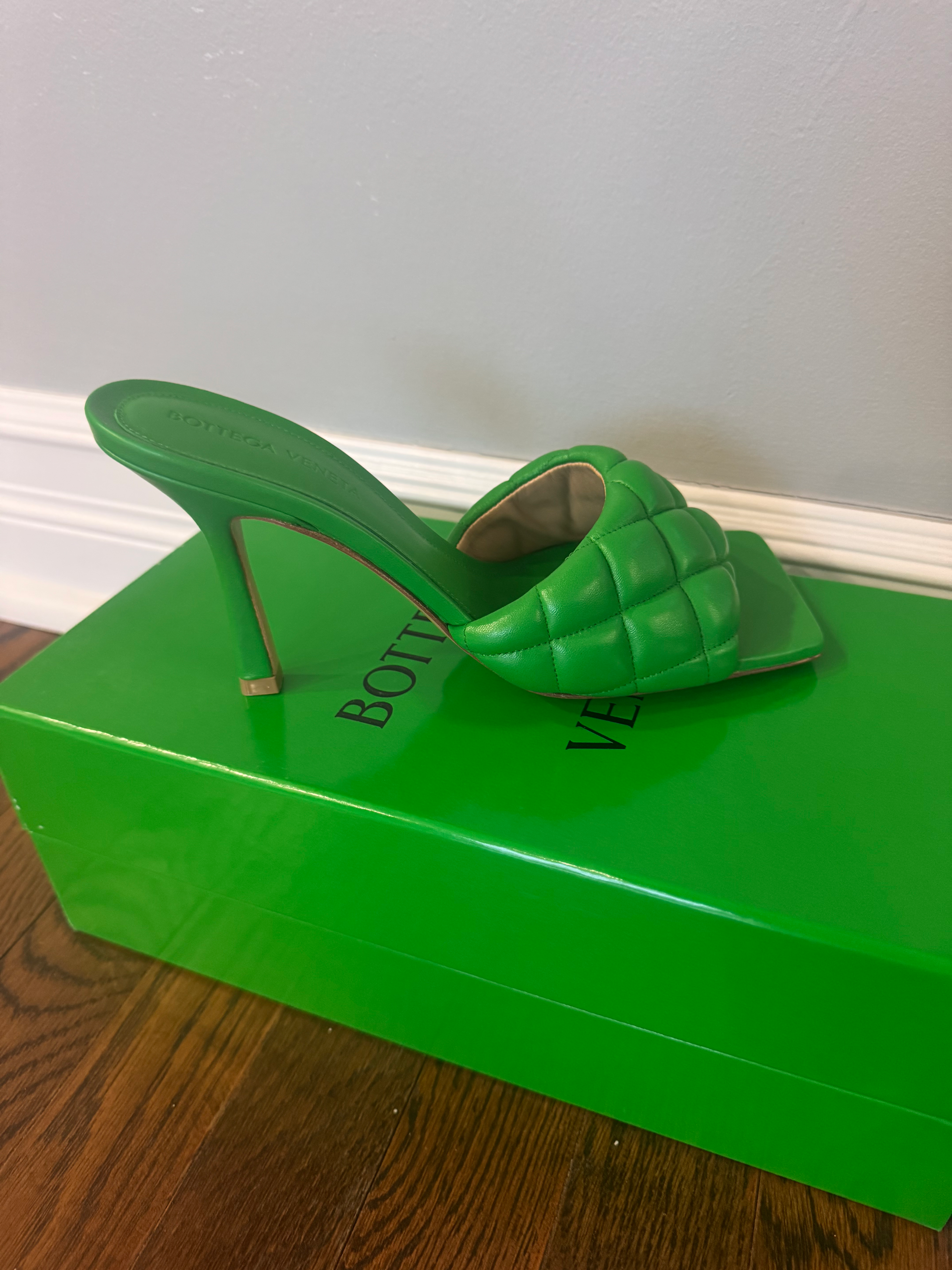 Bottega Veneta Padded Sandal-Green-Size 38.5