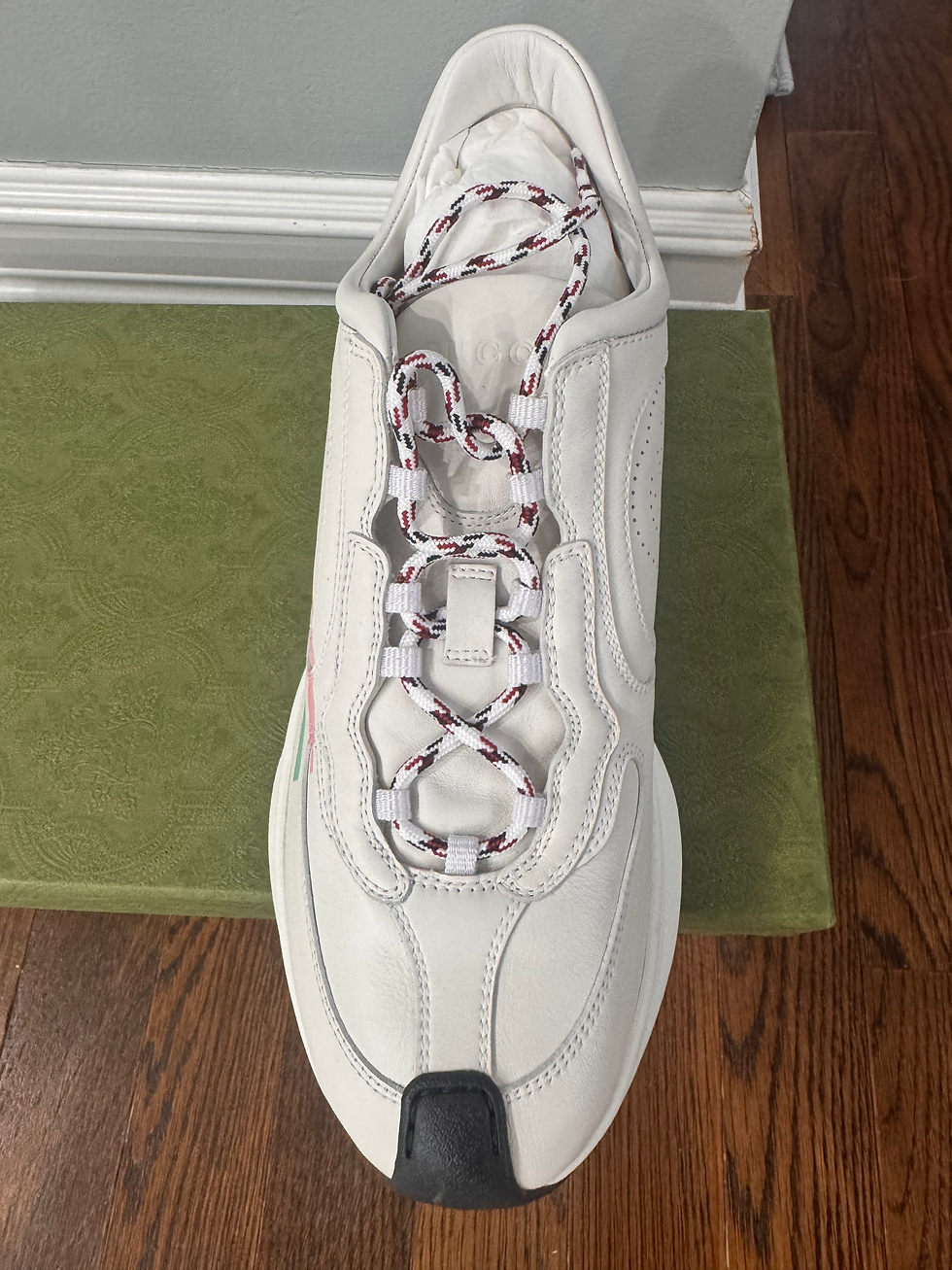 Thumbnail: White Gucci Sneakers 