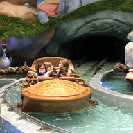Warner Bros, Abu Dhabi, ZEA
