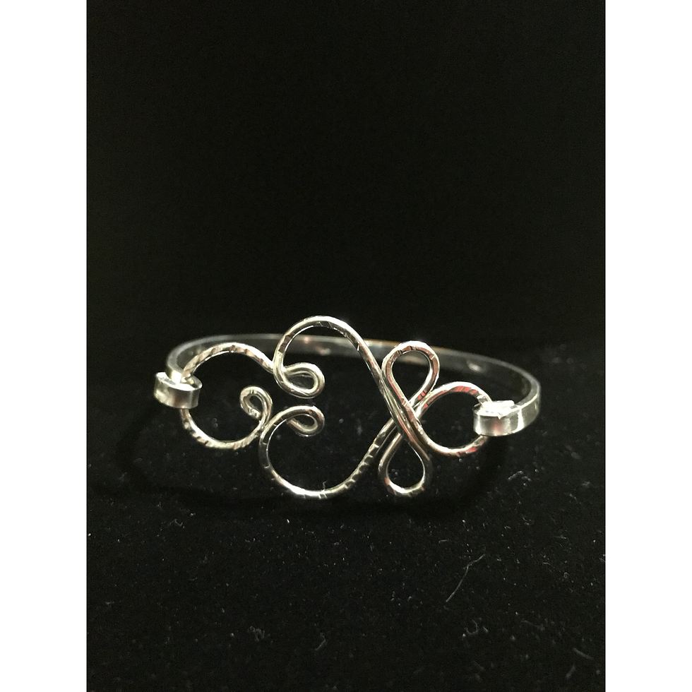 Thumbnail: Heart-finity Bangle (122)