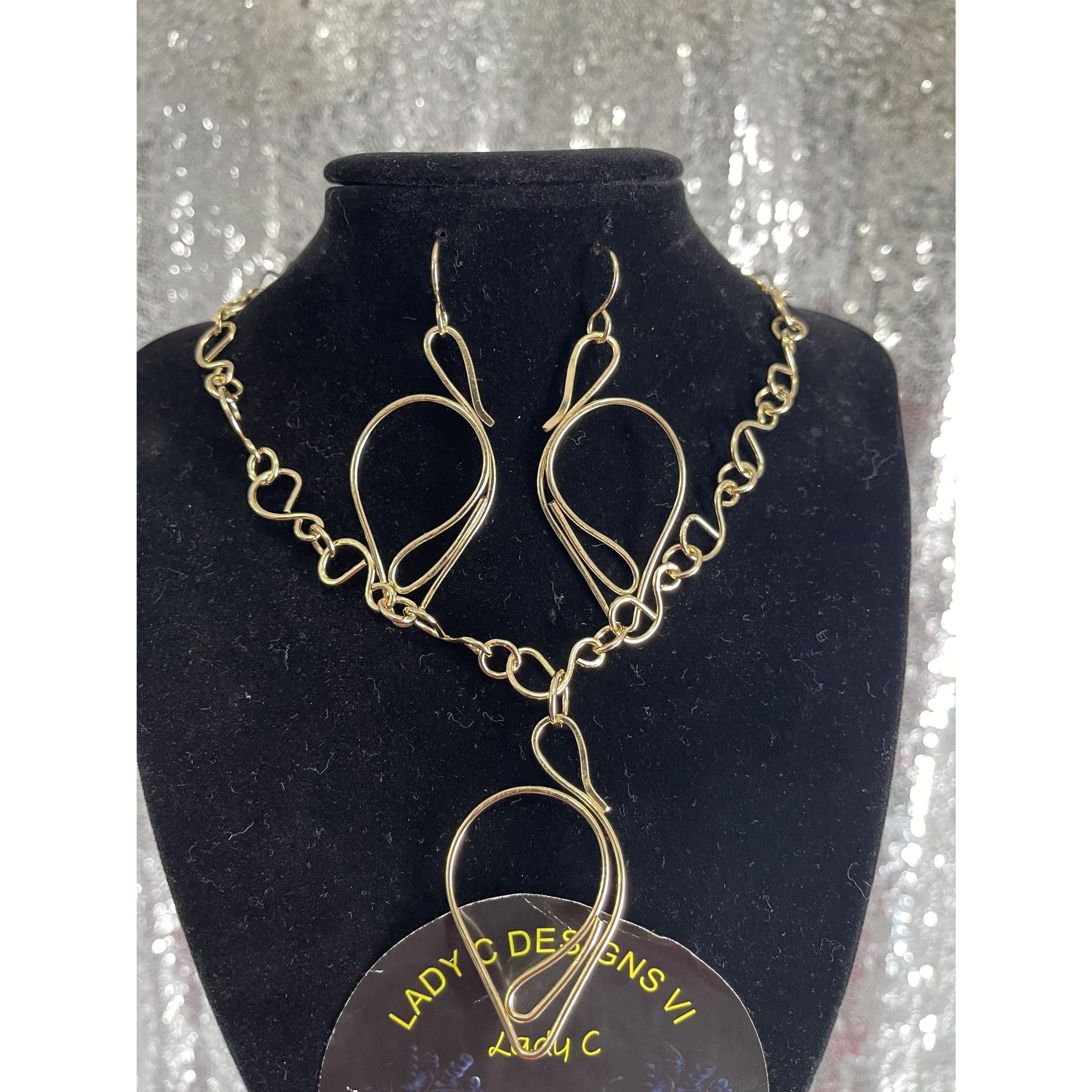 Sassy Swan Necklace Set (1895)