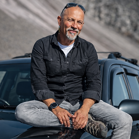 Tomasz Piech. Toyota Land Cruiser. Islandia.png