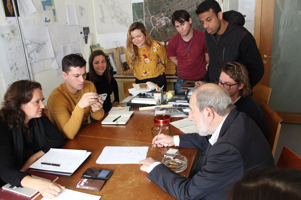 ​​moving boundaries group discussions