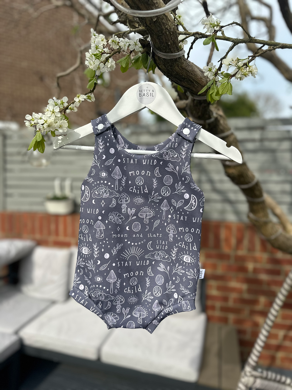 Thumbnail: Moon Child Outfits