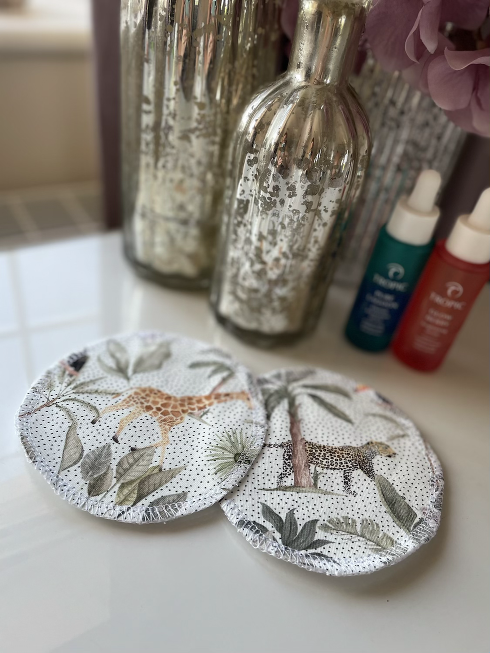Thumbnail: 2 x Round Reusable Pads