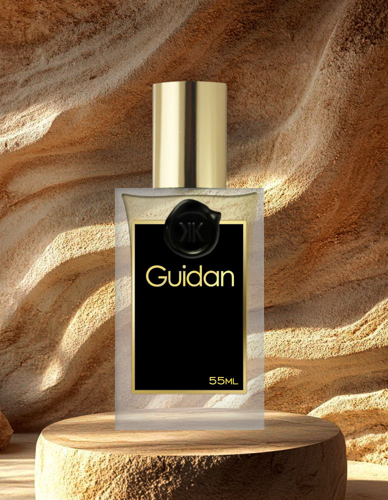 Guidan, um perfume floral frutado inspirado em Guidance de Amouage, oferece uma experiência olfativa única, uma interpretação original e fascinante da combinação de notas florais, incenso e âmbar-gris. Esta fragrância, que ecoa Guidance de Amouage, é uma verdadeira experiência sensorial, envolvendo quem a usa com um calor reconfortante. A mistura harmoniosa de rosa, olíbano e âmbar-gris cria uma aura de mistério e sofisticação, sugerindo sabedoria e autoconsciência. Utilizar Guidan é permitir que suas notas envolventes direcionem para uma nova compreensão de si mesmo. Com sua elegância duradoura e complexidade aromática, Guidan é mais do que um perfume, é um sentido em uma busca pela verdade interior e pela beleza atemporal.
