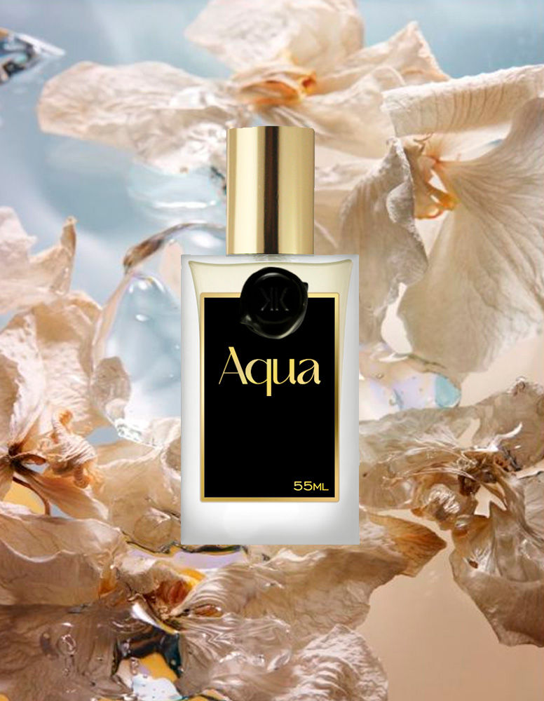 Aqua, inspirado no icônico Aqua Universalis Forte de Francis Kurkdjian, é como um elo invisível que conecta pele, roupas, lençóis e o ar ao redor. Versátil e de fácil utilização, pode ser usado em qualquer momento ou lugar, mas sua essência pede para ser guardada na pele, onde revela todo o afresco. Seu buquê natural de flor de laranjeira e jasmim, iluminado por notas cítricas e envolto em uma explosão de almíscar sobre folhas de madeira, traduz a sensação mais refinada de limpeza e bem-estar como se tivesse acabado de sair do banho ou da secadora. É, em uma palavra, o perfume furtivo definitivo. Leve e poderoso, quase como ouro sob o sol de verão, Aqua traz uma concentração incomum de notas frescas e cítricas que se aproximam da definição de perfume divino. A sinfonia de flores brancas, enriquecida por jasmins egípcios e rosas marroquinas, cria um rastro delicioso e adequado. Mais do que uma fragrância, Aqua é uma afirmação de elegância discreta e sofisticação, adequada para homens e mulheres que buscam harmonia e beleza universal. Cada borrifada evoca serenidade e o poder restaurador da natureza, deixando uma marca luminosa e inesquecível.