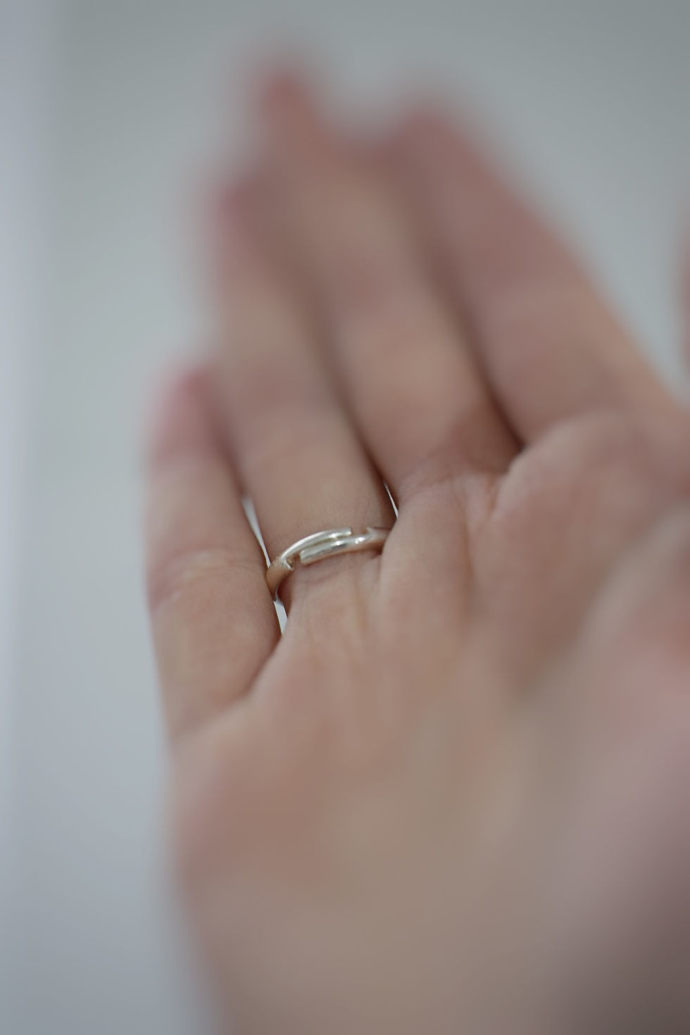 Thumbnail: Grey silver square adjustable Swarovski crystal ring