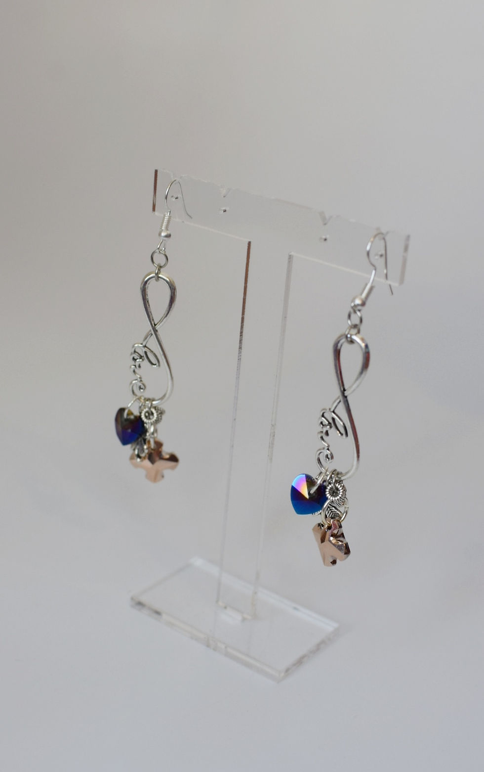 Thumbnail: Lucky in love statement earrings 