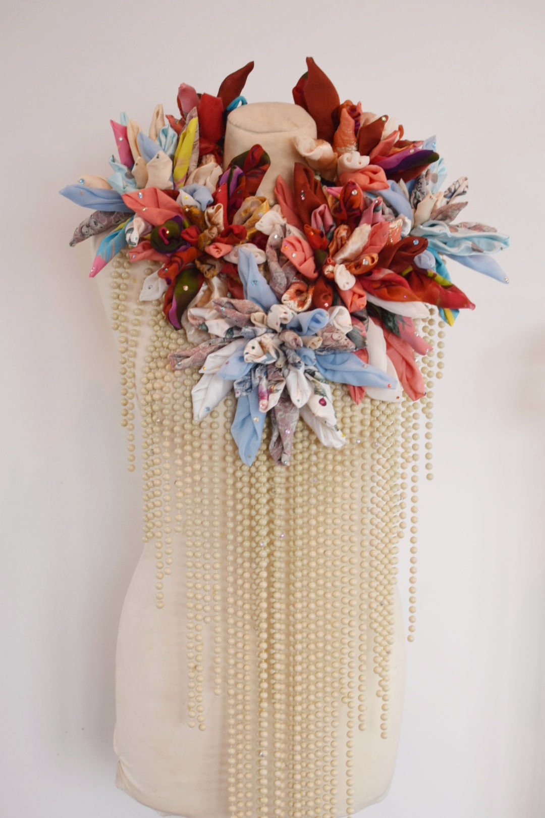 Flowers and beads decadent statement necklace 