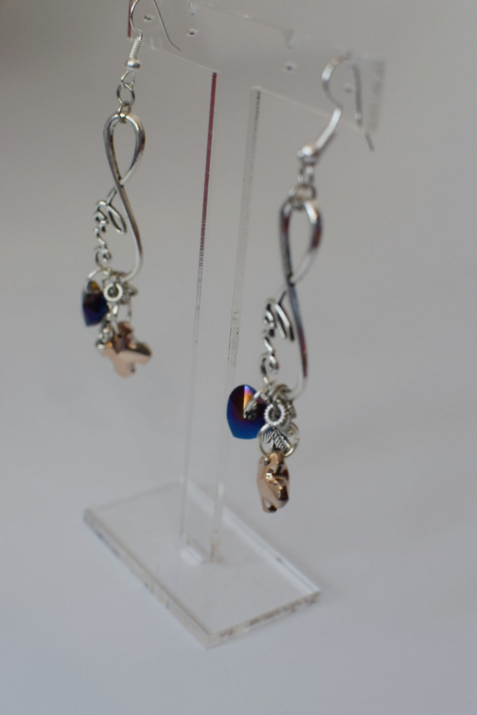Thumbnail: Lucky in love statement earrings 