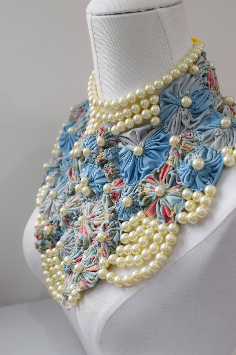 Thumbnail: Marie Antoinette statement necklace 