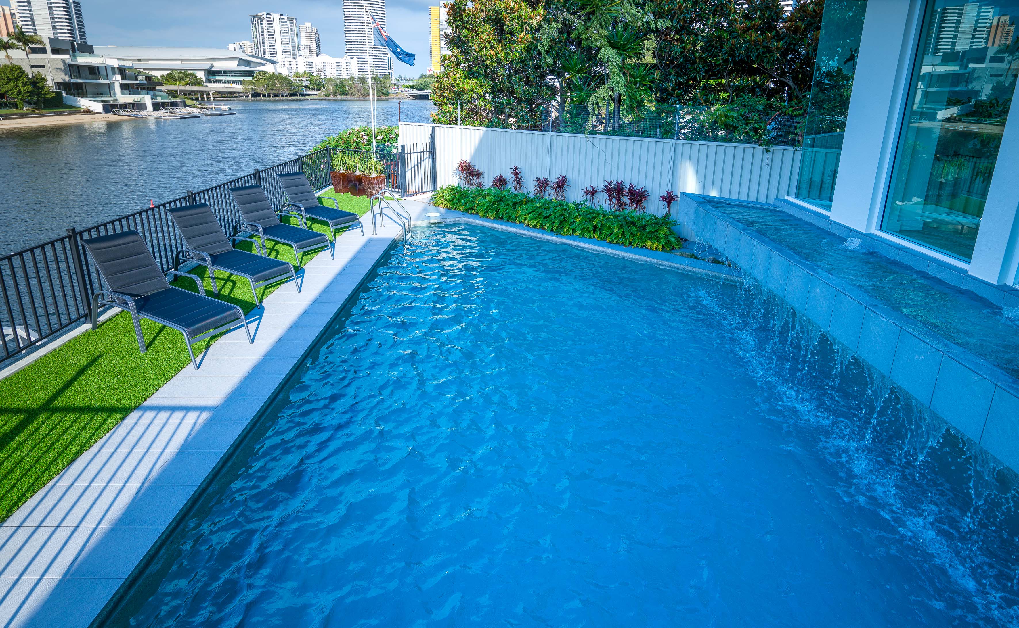 LOTUS WATERS IN BROADBEACH bbholidayhome