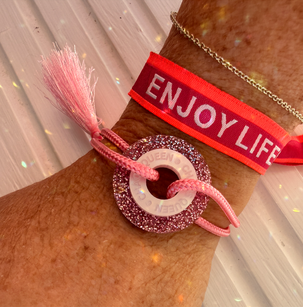 Happycoin "Drama Queen" mit Glitzercoin und rosa Quaste