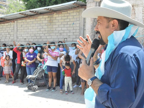 Asamblea de colonias respalda al panista Servando Salgado