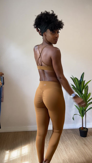 Thumbnail: Olivia Ruche Leggings
