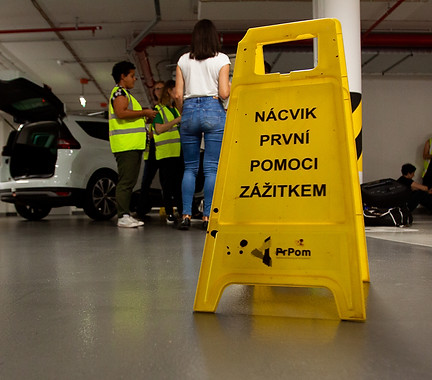 kurz-prvni-pomoci-zazitkem-pozor-cvicime.jpg