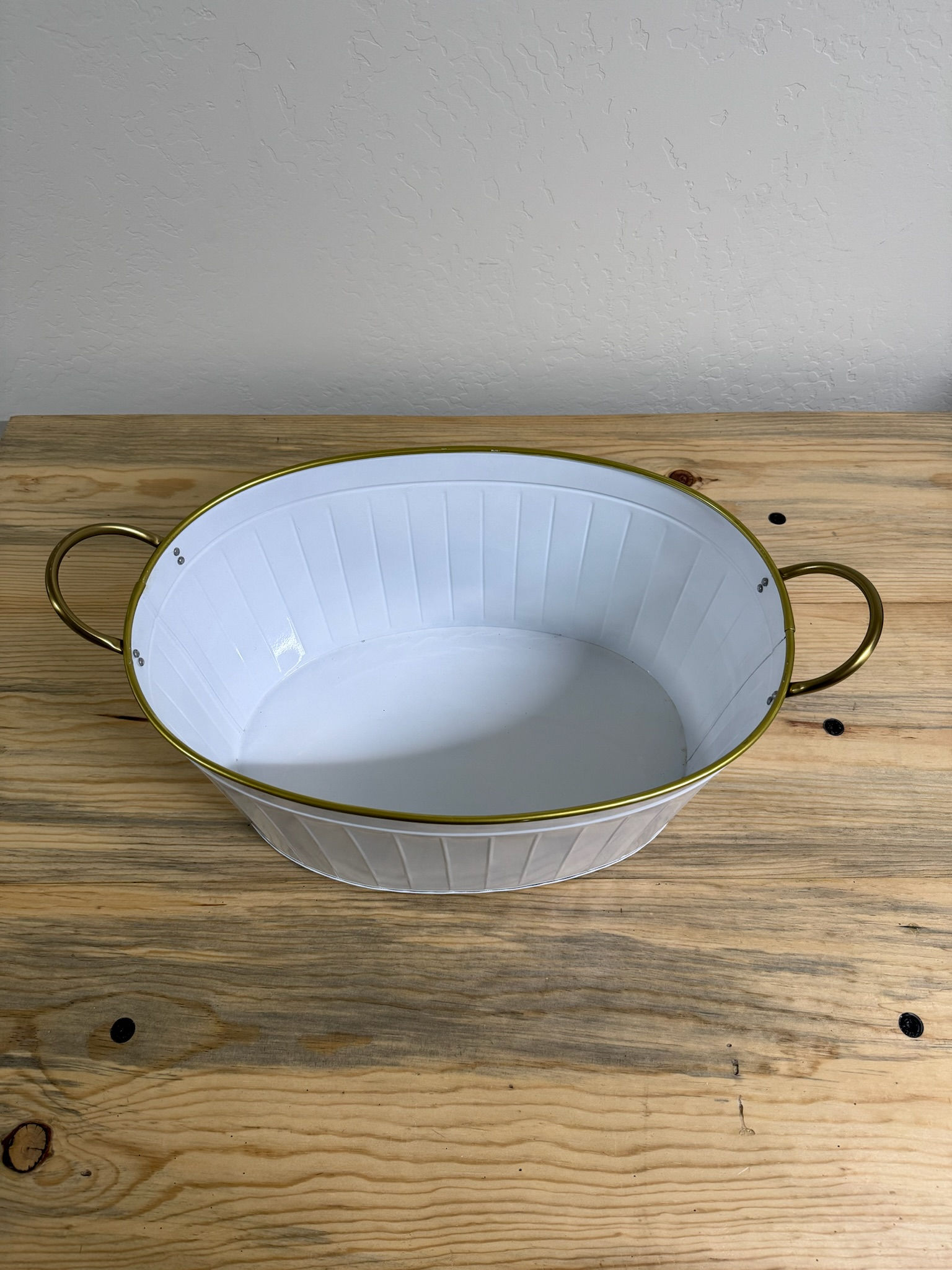 Medium White and Gold Ice Container for Beverages