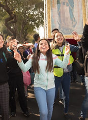 Cuando la Iglesia Ora y Canta